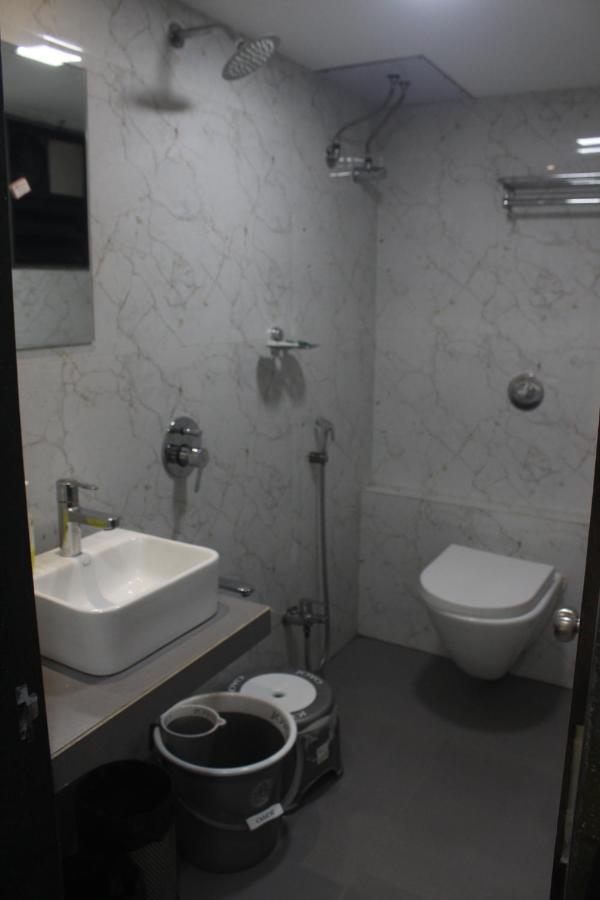 Hotel Park Inn Andheri West Mumbai Exterior foto